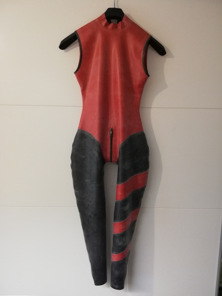 Latex Catsuit - Model : Streifen ohne Arme